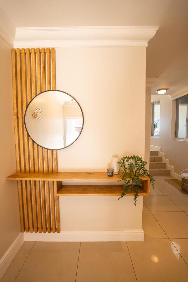 Deja Blue Beachfront Villa, Newly Renovated Langstrand Bagian luar foto
