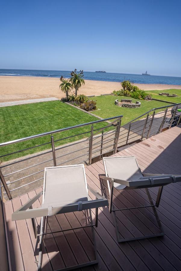 Deja Blue Beachfront Villa, Newly Renovated Langstrand Bagian luar foto