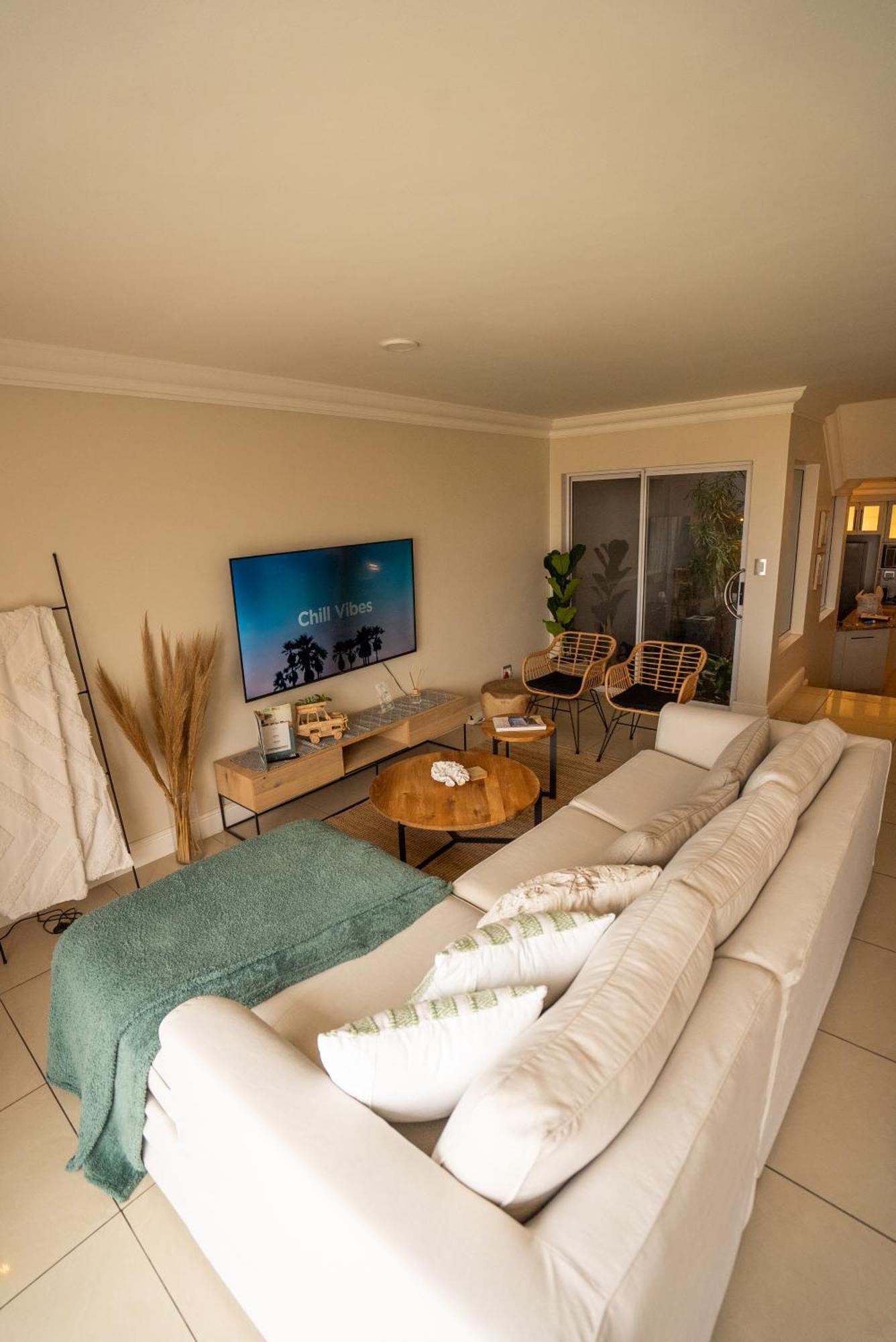 Deja Blue Beachfront Villa, Newly Renovated Langstrand Bagian luar foto