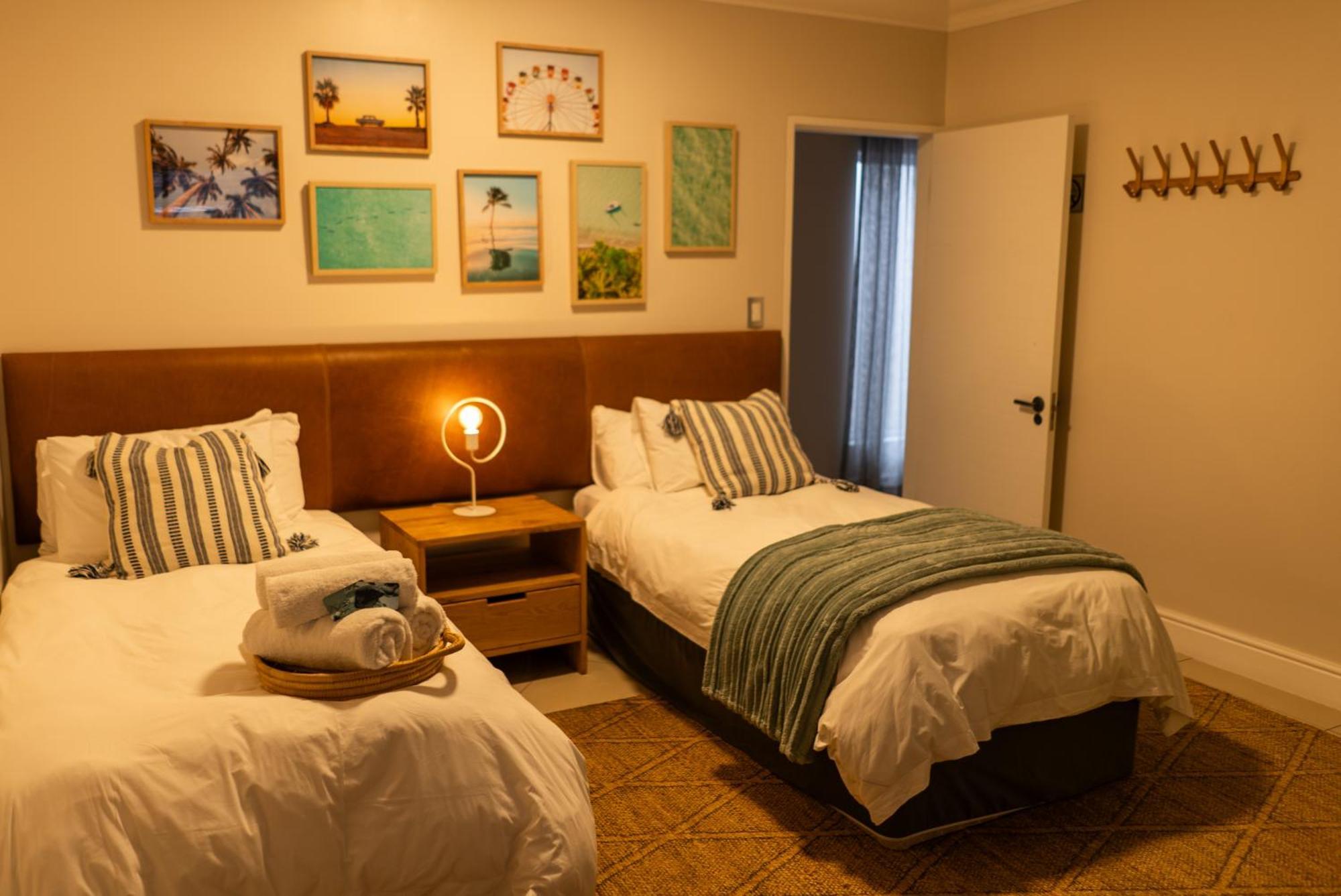 Deja Blue Beachfront Villa, Newly Renovated Langstrand Bagian luar foto